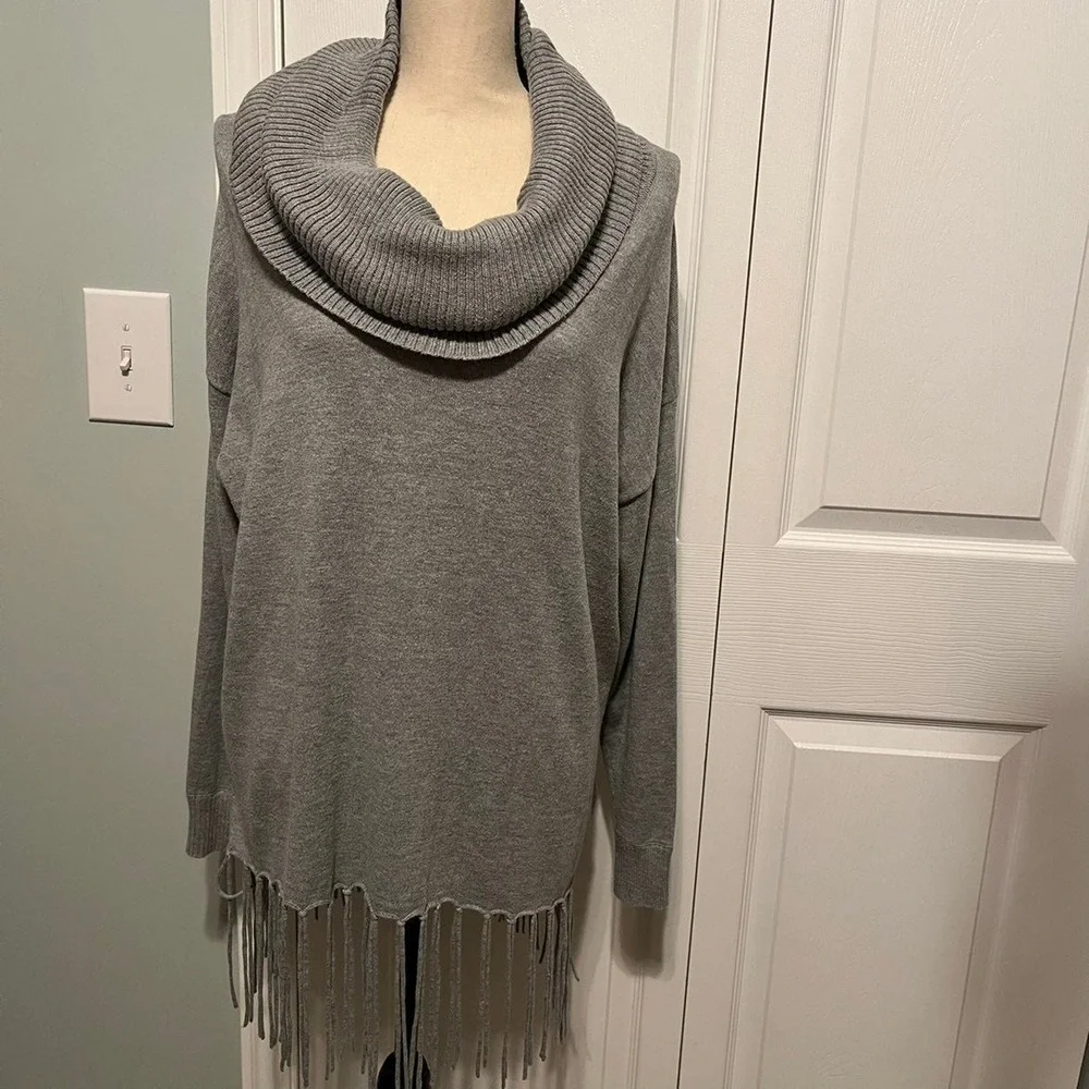 Michael Kors size 0X‎ grey cowl neck fringe hem sweater